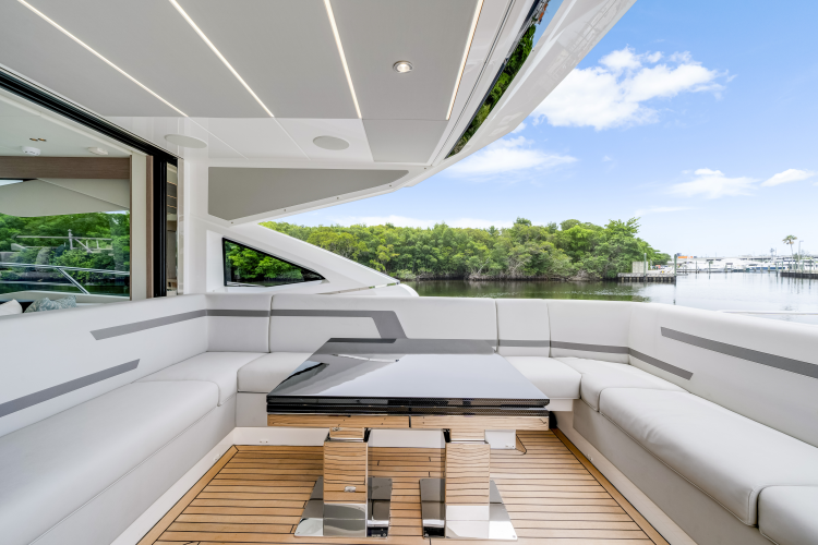 Predator 75 Yacht Photos Pics 