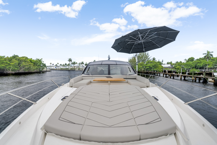 Predator 75 Yacht Photos Pics 