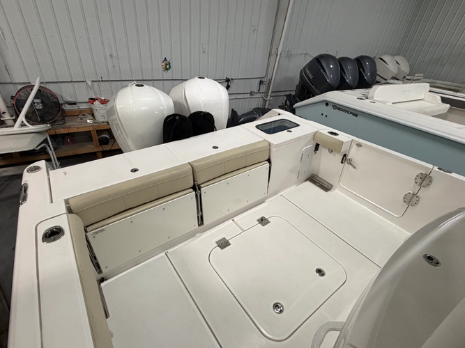 Chasing Seahawk Yacht Photos Pics 