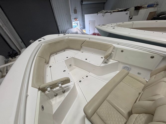 Chasing Seahawk Yacht Photos Pics 