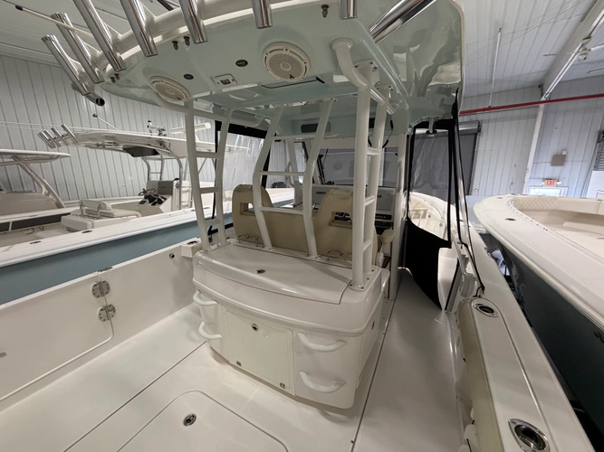 Chasing Seahawk Yacht Photos Pics 