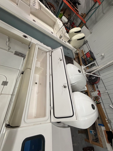 Chasing Seahawk Yacht Photos Pics 