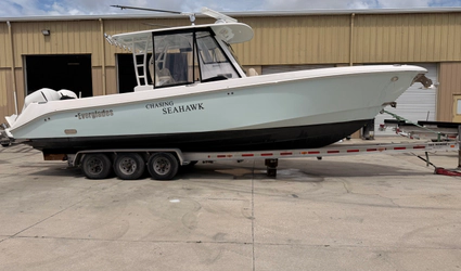 33' Everglades 2019