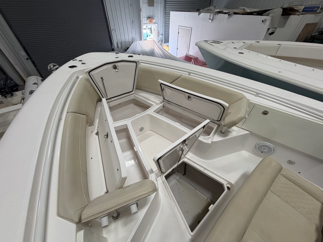 Chasing Seahawk Yacht Photos Pics 