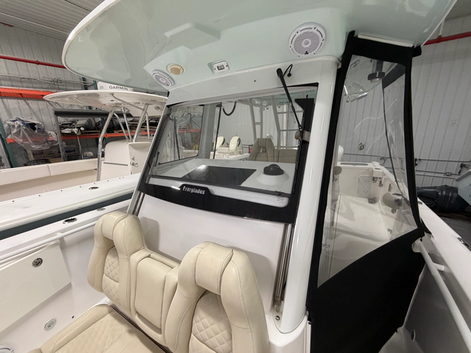 Chasing Seahawk Yacht Photos Pics 