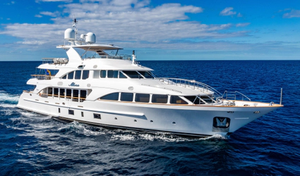 121' Benetti 2011