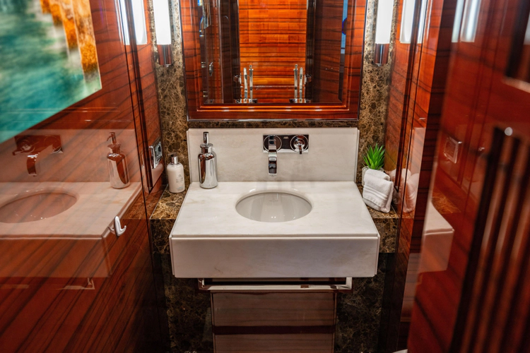 Allora Yacht Photos Pics 