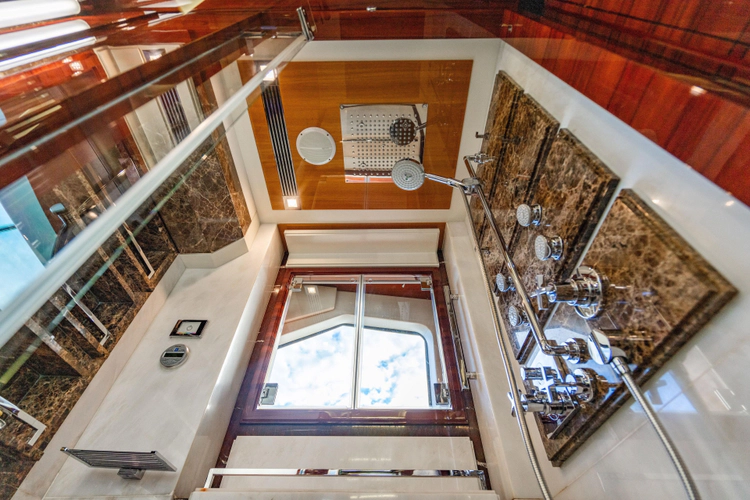 Allora Yacht Photos Pics 