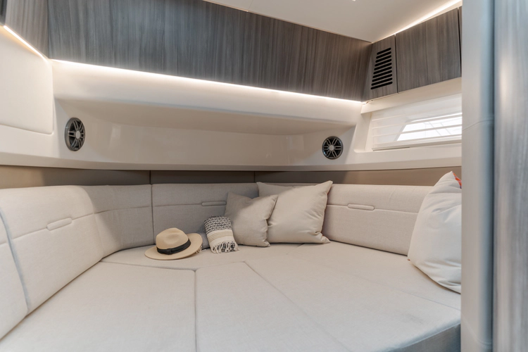 Ciao Bella Yacht Photos Pics 