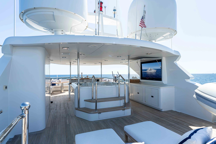 Lucy Yacht Photos Pics 