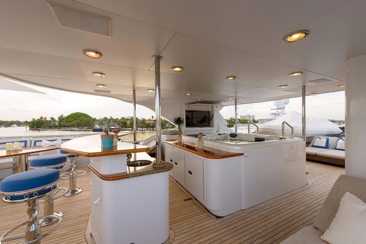 Lucy Yacht Photos Pics 