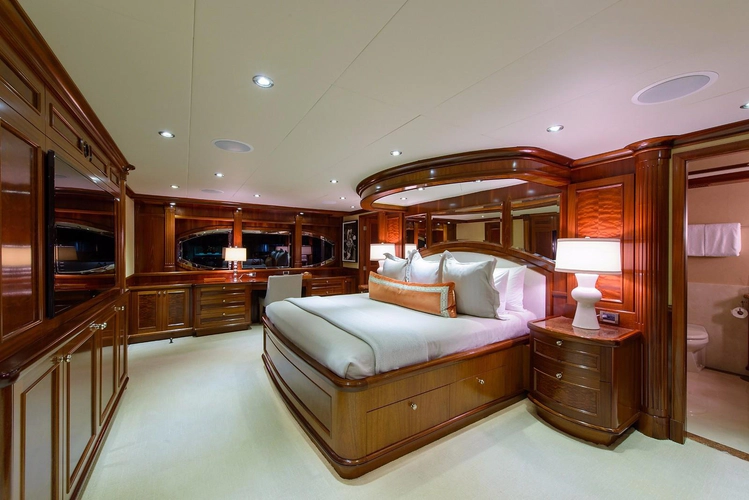 Lucy Yacht Photos Pics 