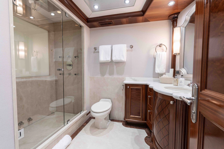 Lucy Yacht Photos Pics 