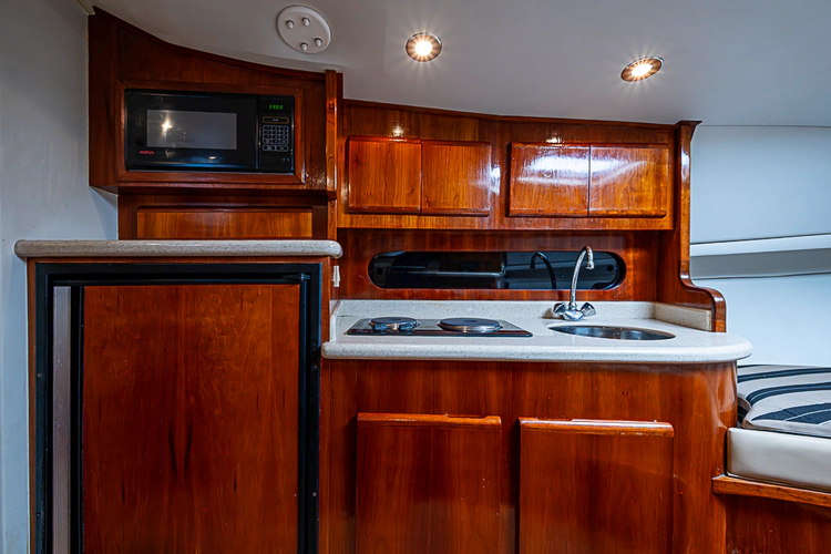 Mr. Bradley Yacht Photos Pics 