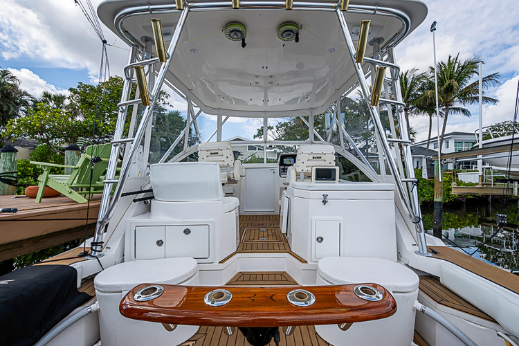 Mr. Bradley Yacht Photos Pics 