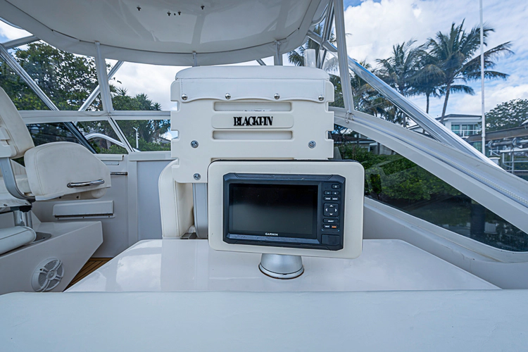 Mr. Bradley Yacht Photos Pics 