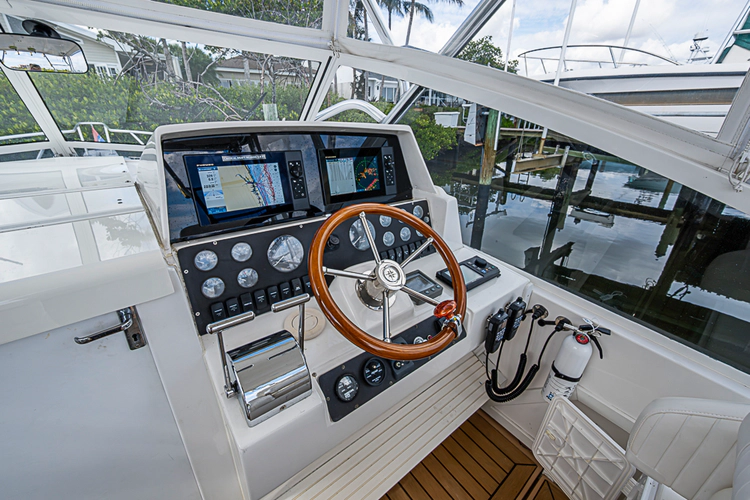 Mr. Bradley Yacht Photos Pics 