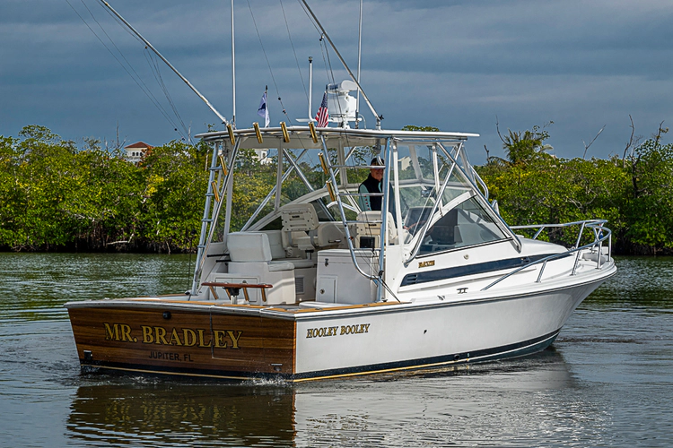 Mr. Bradley Yacht Photos Pics 