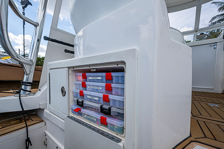 Mr. Bradley Yacht Photos Pics 