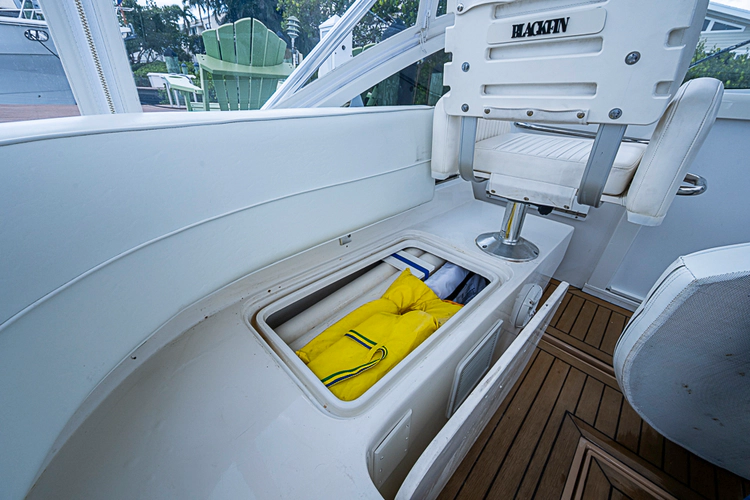 Mr. Bradley Yacht Photos Pics 