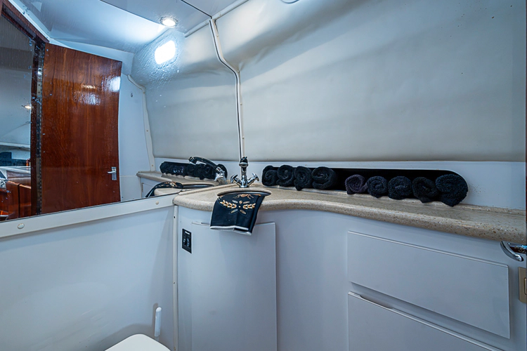 Mr. Bradley Yacht Photos Pics 