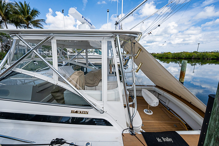 Mr. Bradley Yacht Photos Pics 