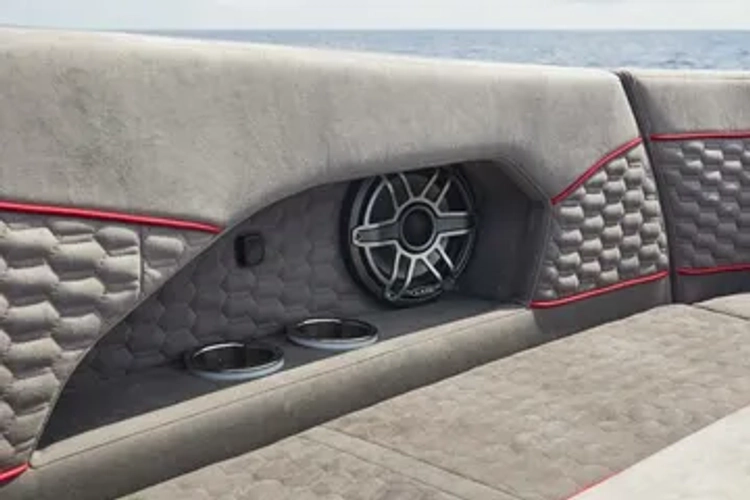 Mr. Lucky Yacht Photos Pics 