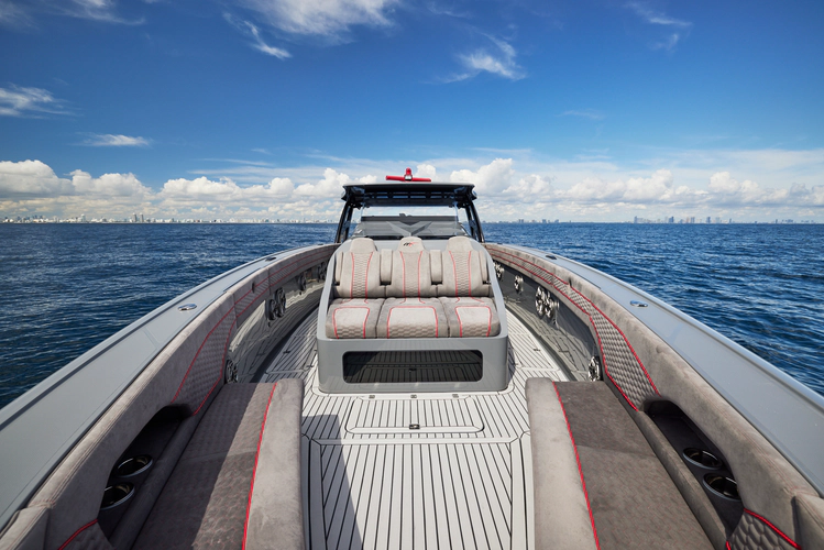 Mr. Lucky Yacht Photos Pics 