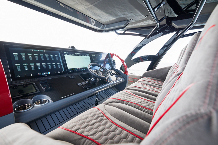 Mr. Lucky Yacht Photos Pics 