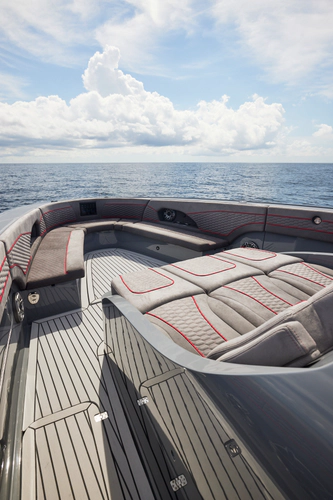 Mr. Lucky Yacht Photos Pics 