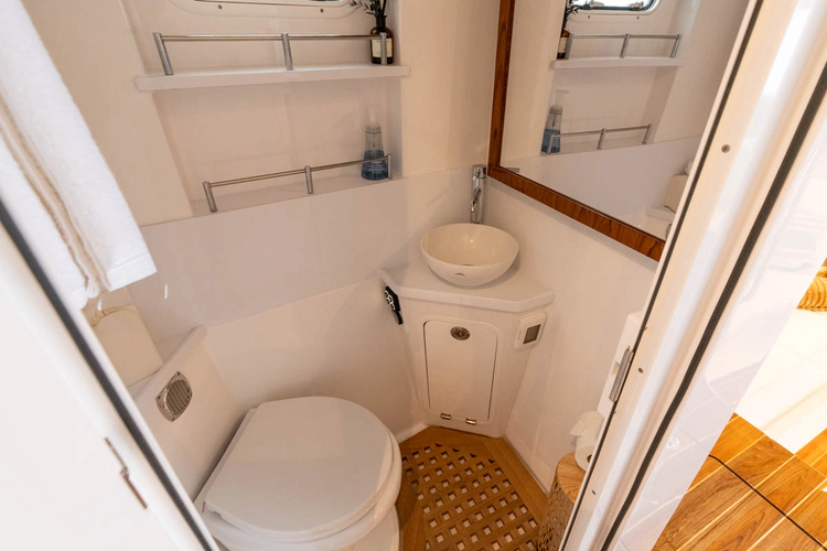 56 Suenos Yacht Photos Pics 