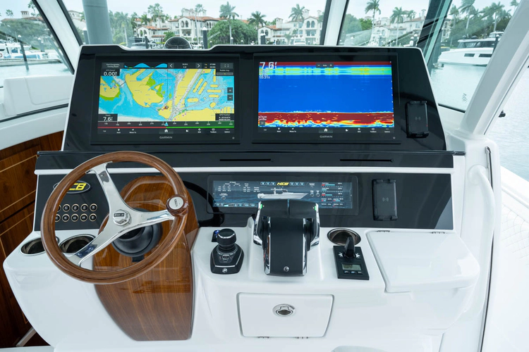 56 Suenos Yacht Photos Pics 