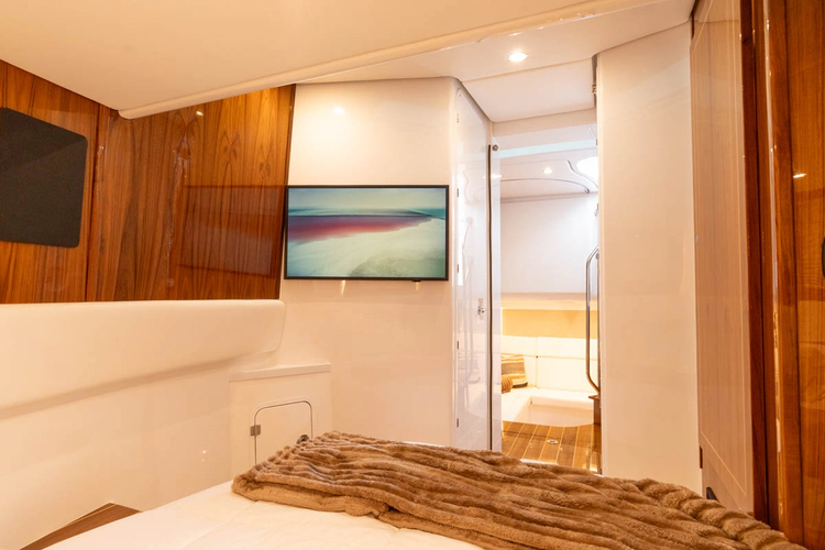 56 Suenos Yacht Photos Pics 