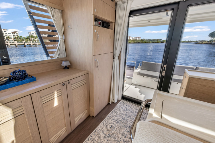 Neverland Yacht Photos Pics 