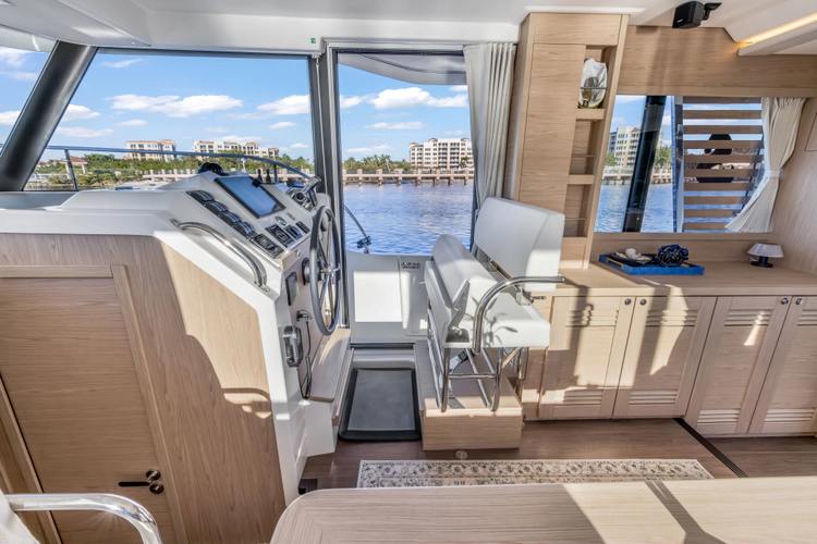 Neverland Yacht Photos Pics 