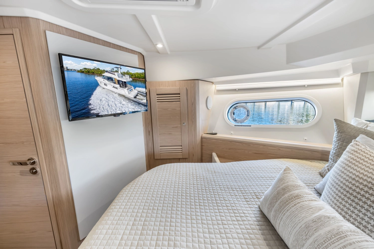 Neverland Yacht Photos Pics 