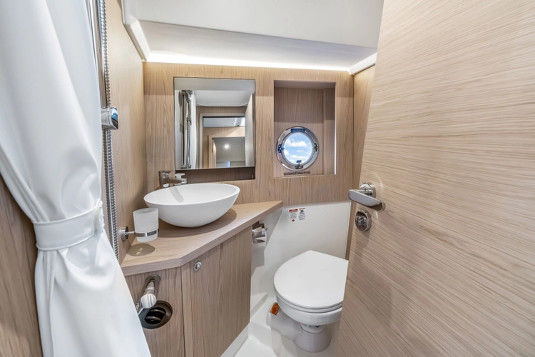 Neverland Yacht Photos Pics 