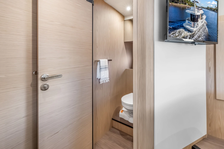 Neverland Yacht Photos Pics 