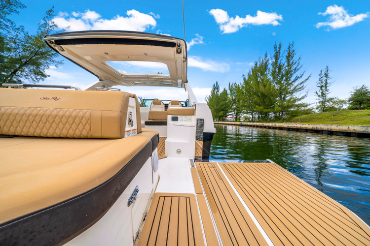 Day Dream Yacht Photos Pics 