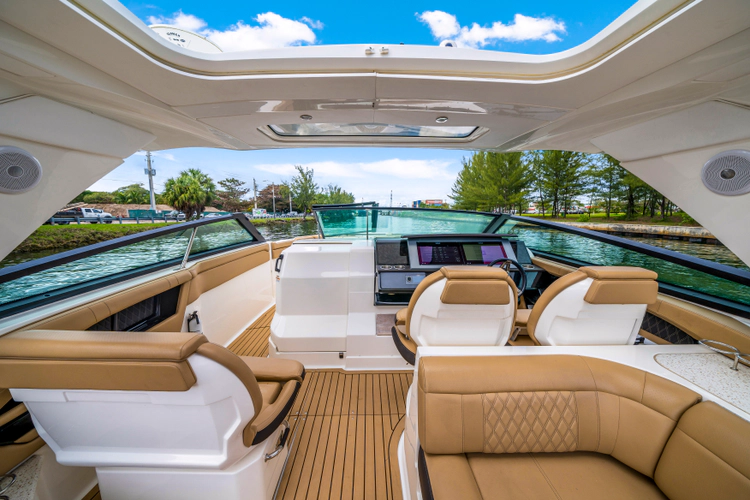 Day Dream Yacht Photos Pics 