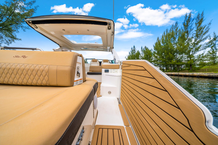 Day Dream Yacht Photos Pics 