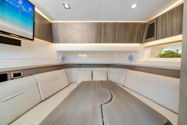 Day Dream Yacht Photos Pics 