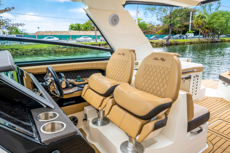 Day Dream Yacht Photos Pics 