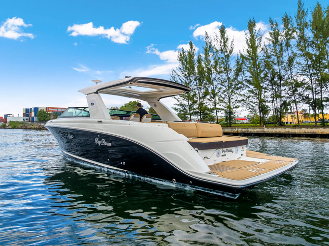 Day Dream Yacht Photos Pics 