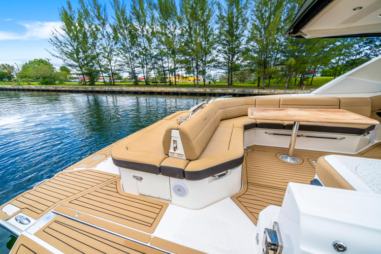 Day Dream Yacht Photos Pics 