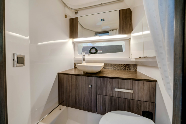 Day Dream Yacht Photos Pics 