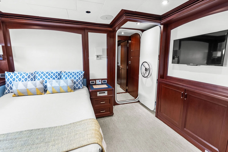 Samsara Yacht Photos Pics 