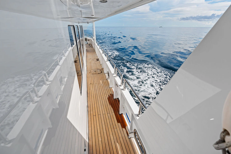 Samsara Yacht Photos Pics 