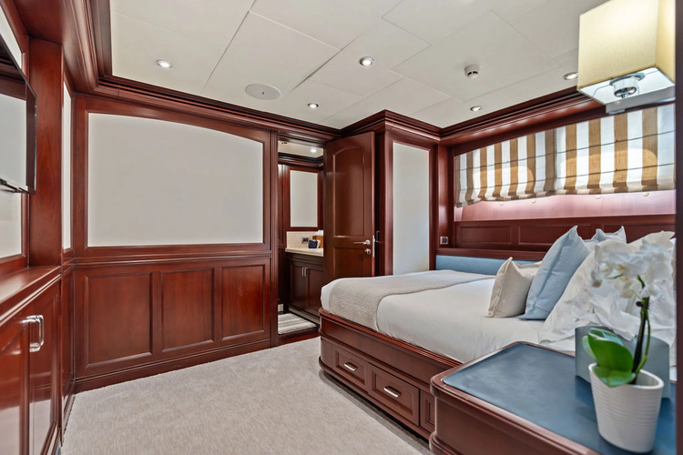 Samsara Yacht Photos Pics 