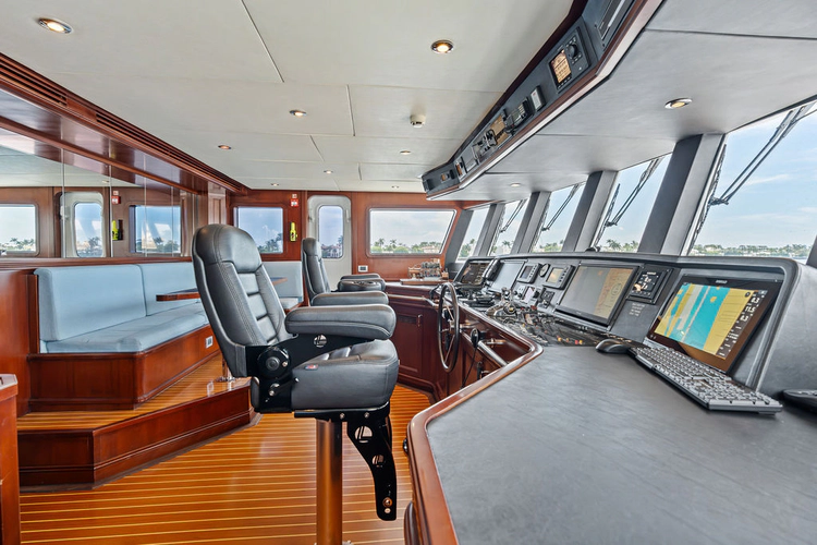 Samsara Yacht Photos Pics 